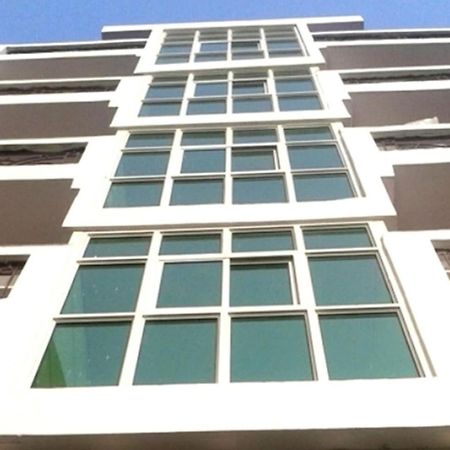 Charanpahari Hotel 新德里 外观 照片