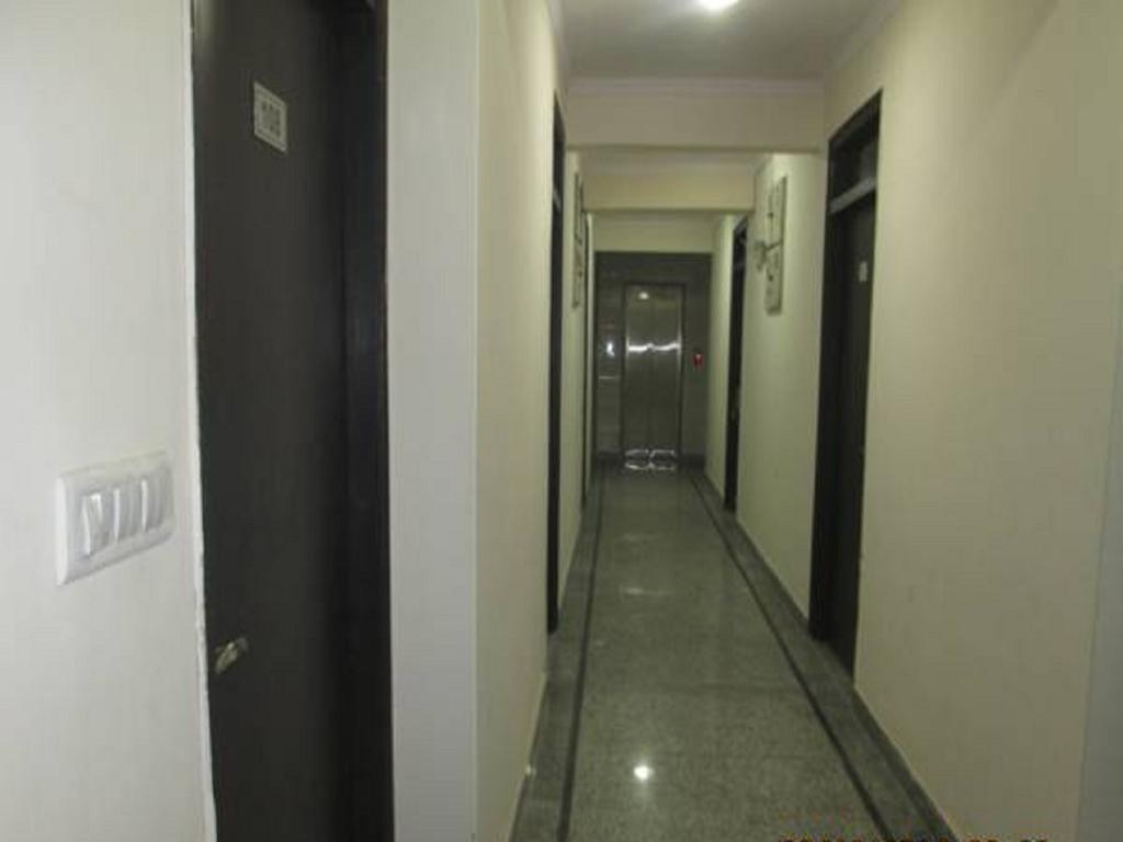 Charanpahari Hotel 新德里 外观 照片