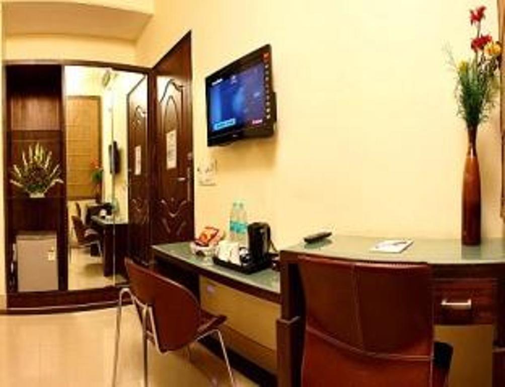 Charanpahari Hotel 新德里 外观 照片
