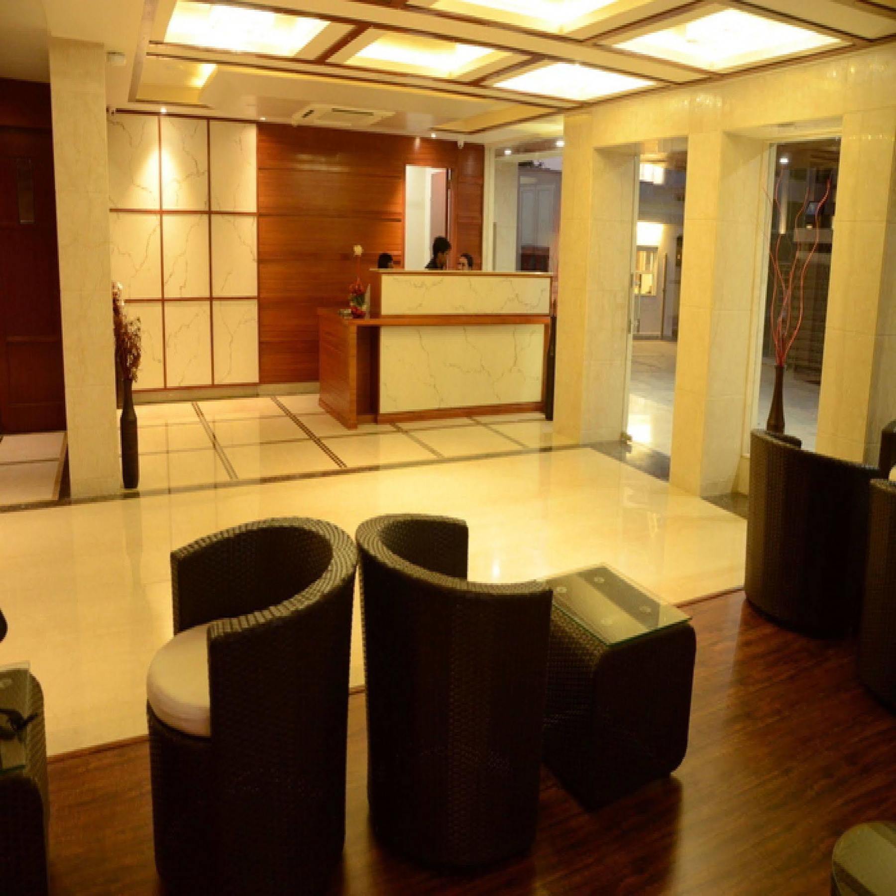 Charanpahari Hotel 新德里 外观 照片
